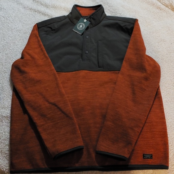 G.H. Bass & Co. Other - G.H. Bass & Co Men’s Mixed Media Pullover.